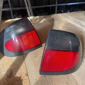 Pilotos traseros Renault Mégane Classic 1 (pareja)